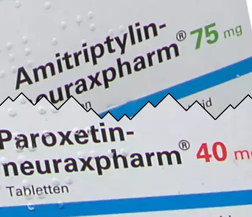 Amitriptilina contra Paroxetina
